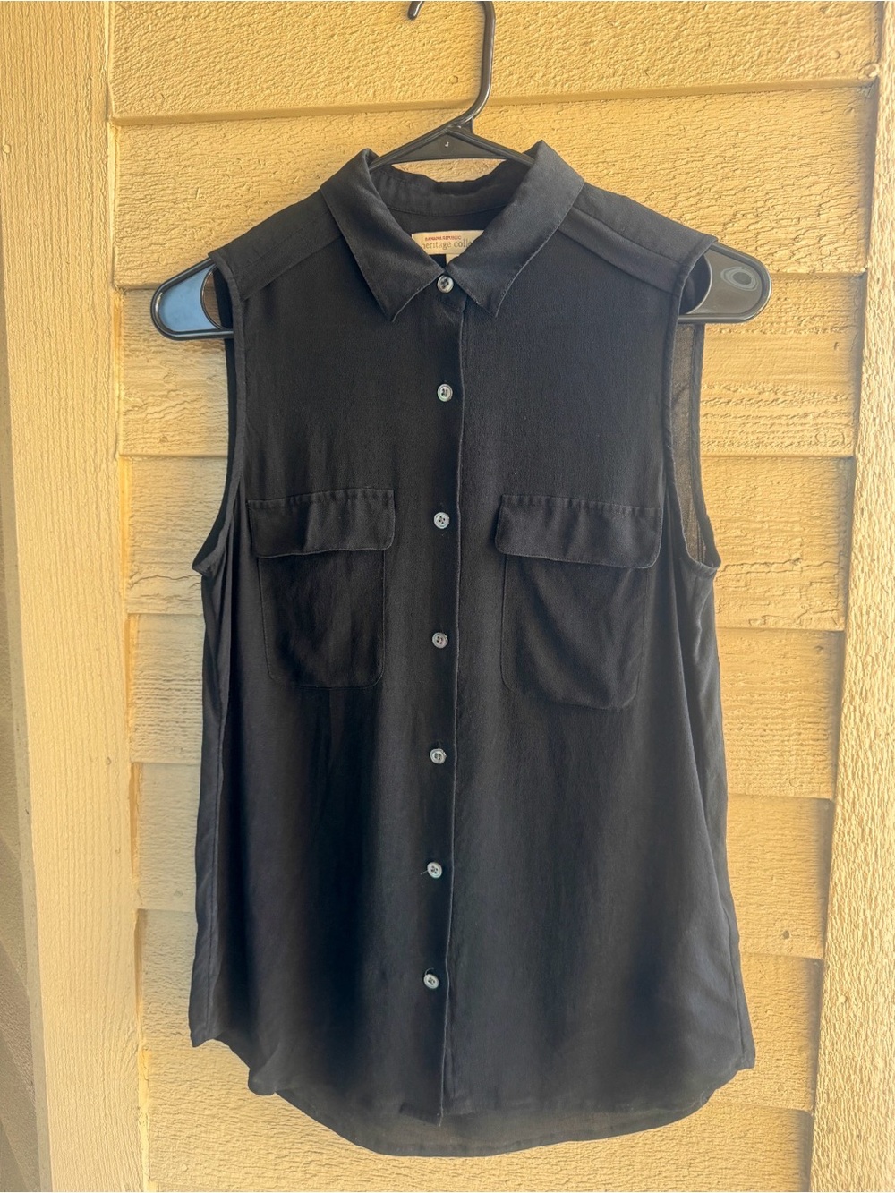 Banana Republic - Sleeveless Button-Front Black Blouse - 100% Silk - S